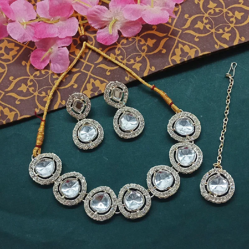 Sparkling Diamond Pendant Necklaces-Gehana Mahal Gold Plated Crystal Stone Round Shape Choker Necklace Set