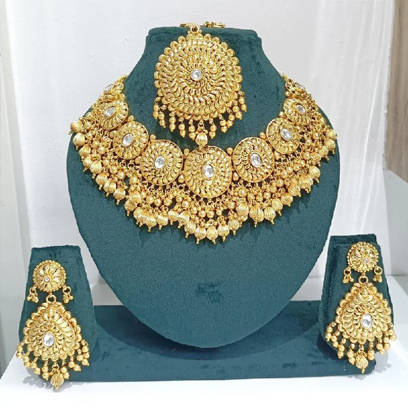 Designer Silver Pendant Necklaces-Kavita Art Gold Plated Kundan Stone And Pearls Necklace Set