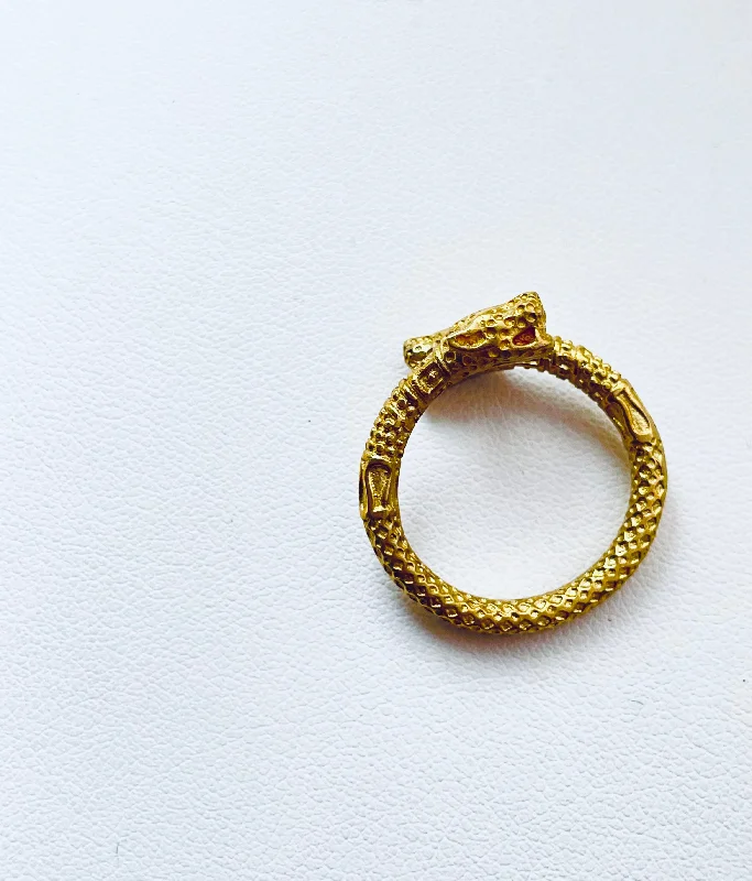 Elegant Gold Rings-Brass Double-Headed Jaguar Ring