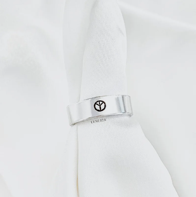 Classic Engagement Rings-Peace Sign Ring