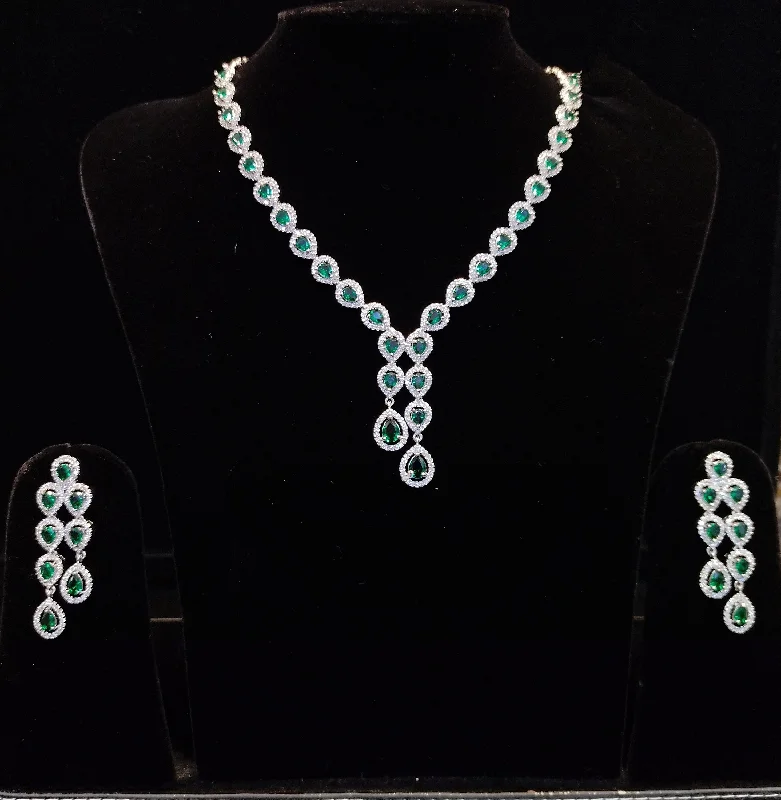 Custom Diamond Necklaces-Sunflower Fashion Jewellery Silver Plated AD Stone Necklace Set